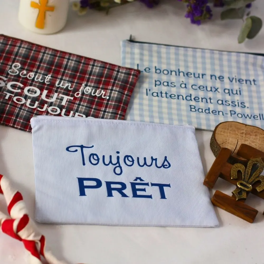 Trousse upcyclée avec message scout