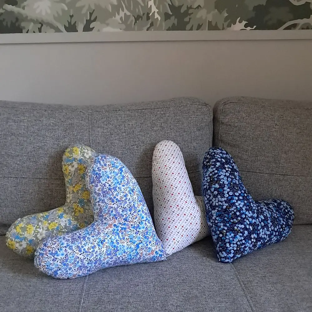 Coussin cœur cancer du sein - soutien institut Curie Coussin cœur cancer du sein - soutien institut Curie