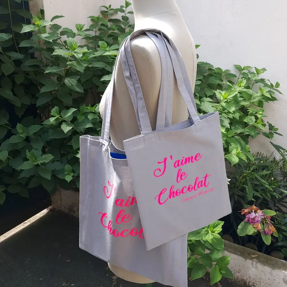 Tote bag avec message en coton upcyclé